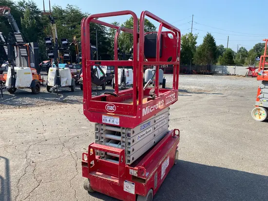 2018 MEC MICRO 19 Scissor Lift