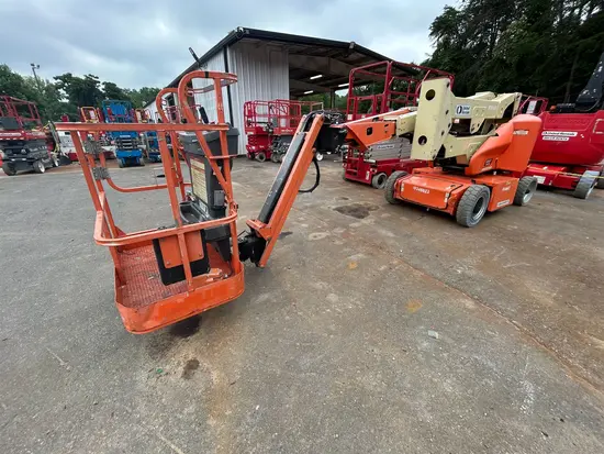2015 JLG E400AJPN Articulating Boom Lift
