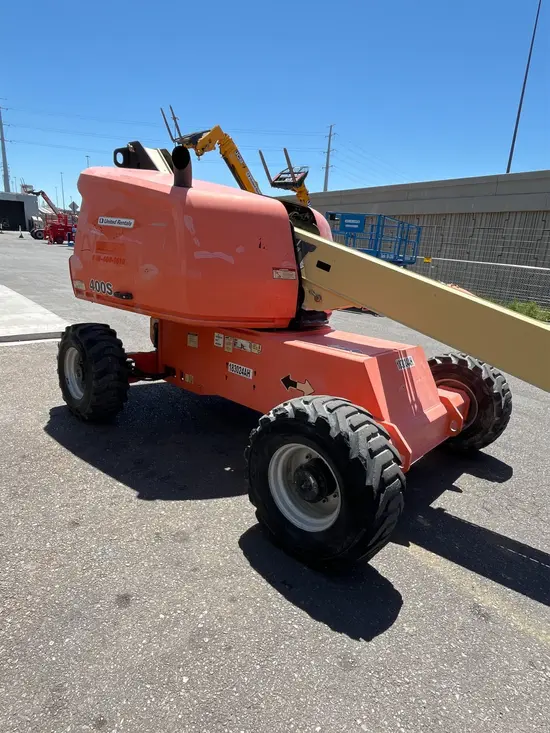 2017 JLG 400S Boom Lift