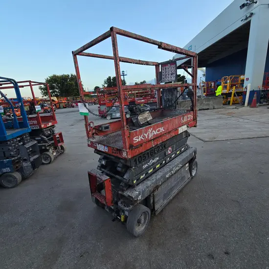2016 Skyjack SJIII3219 Scissor Lift