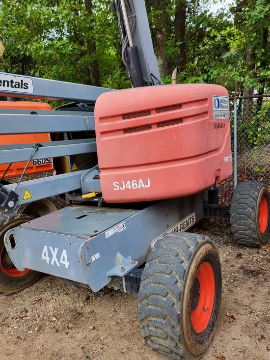2015 Skyjack SJ46AJ Articulating Boom Lift