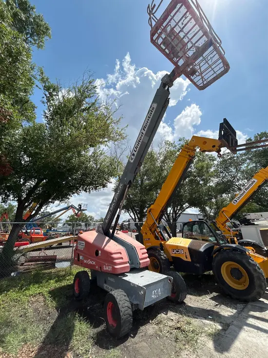2016 Skyjack SJ40T Boom Lift