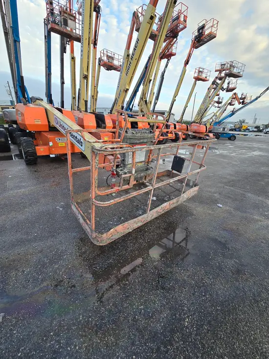 2017 JLG 600S Boom Lift