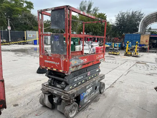 2016 Skyjack SJIII3219 Scissor Lift