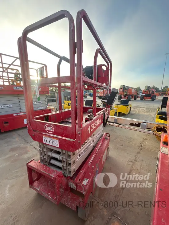 2017 MEC 1330SE Scissor Lift