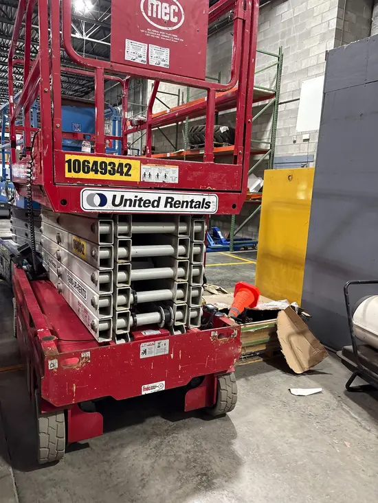 2017 MEC 4046SE Scissor Lift