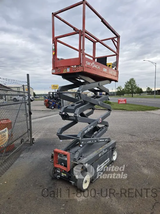 2018 Skyjack SJIII3219 Scissor Lift