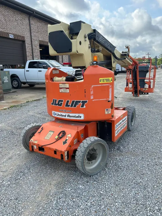 2017 JLG E400AJPN Articulating Boom Lift