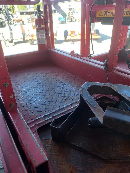 2019 MEC MICRO 19 Scissor Lift