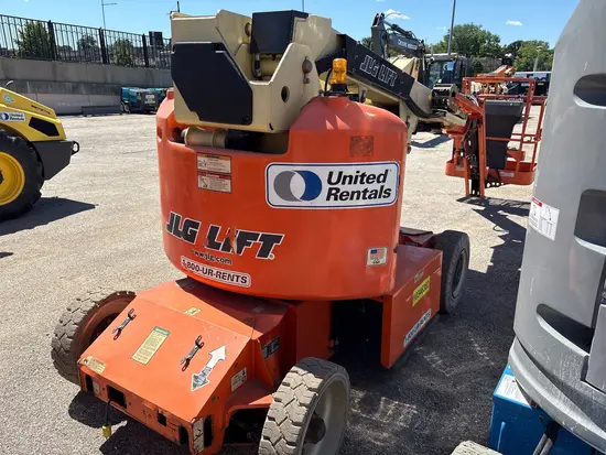 2015 JLG E400AJPN Articulating Boom Lift