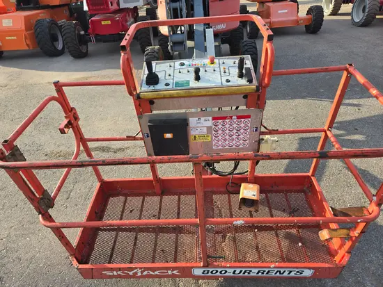 2017 Skyjack SJ46AJ Articulating Boom Lift