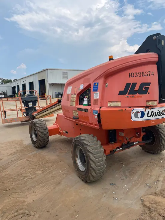 2015 JLG 400S Boom Lift