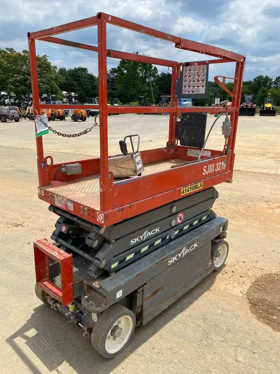 2017 Skyjack SJIII3219 Scissor Lift