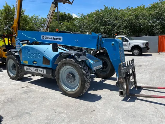 2016 Genie GTH-844 Forklift