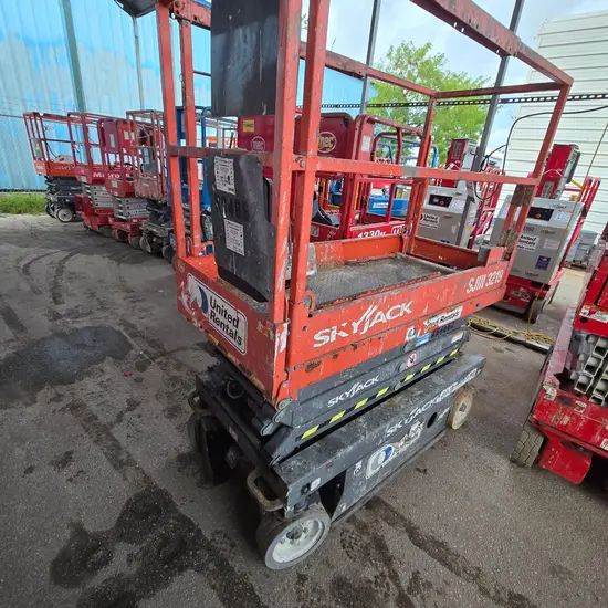 2016 Skyjack SJIII3219 Scissor Lift