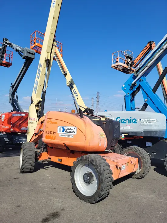 2013 JLG 600AJ Articulating Boom Lift