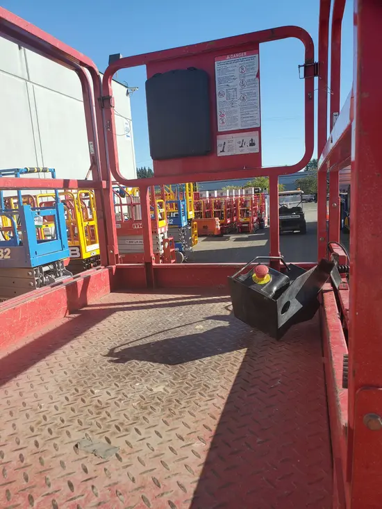 2017 MEC 4046SE Scissor Lift