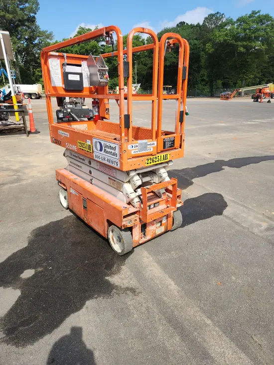 2019 Snorkel S3219E Scissor Lift