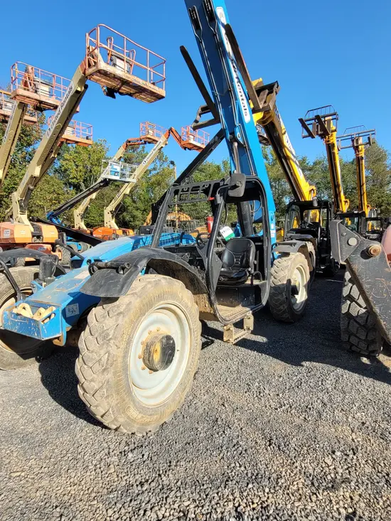 2017 Genie GTH-844D Forklift