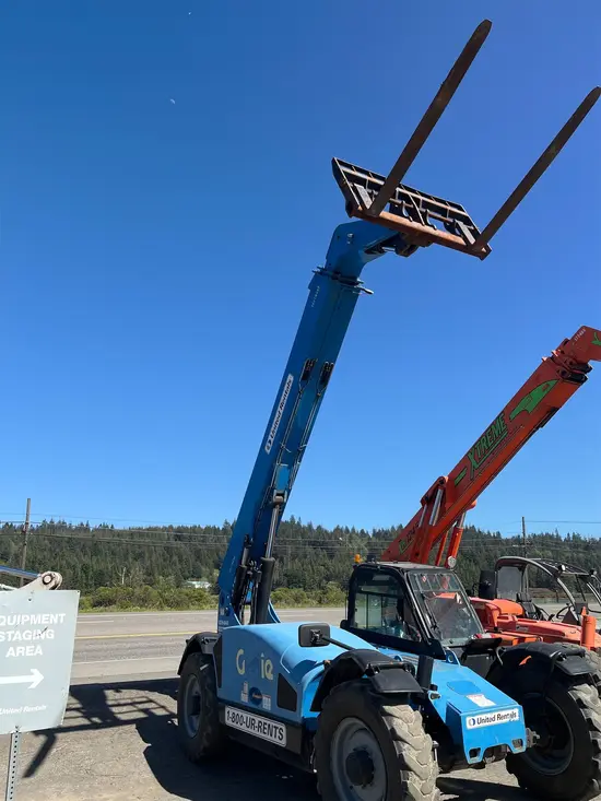 2016 Genie GTH-844 Forklift