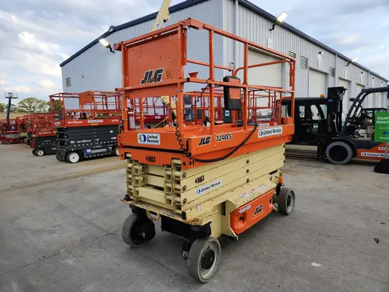 2017 JLG 3246ES Scissor Lift