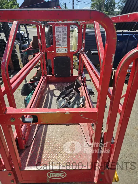 2017 MEC 1930SE Scissor Lift