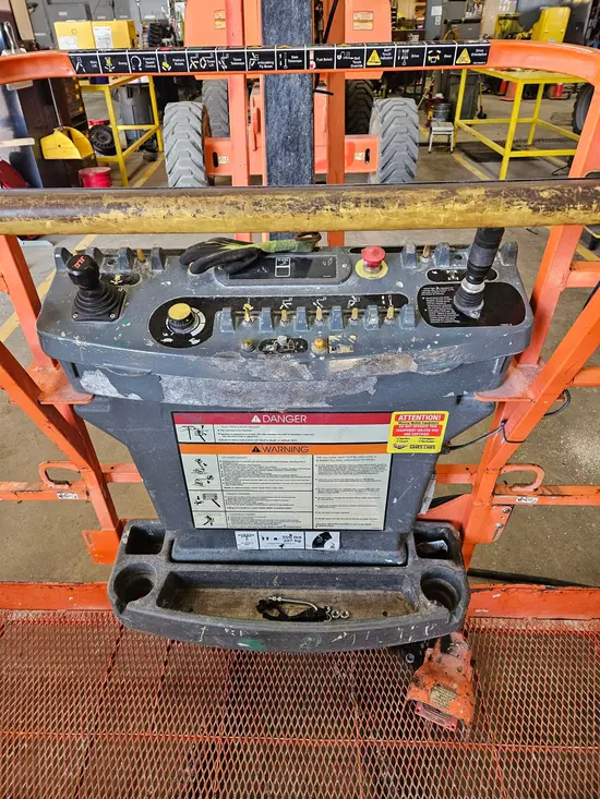 2016 JLG 800AJ Articulating Boom Lift