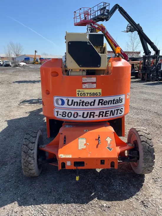 2017 JLG E450AJ Articulating Boom Lift