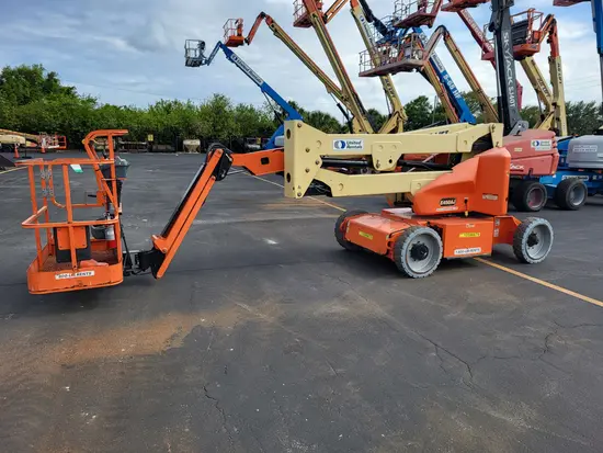 2017 JLG E450AJ Articulating Boom Lift