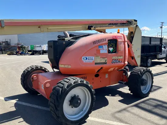 2014 JLG 600AJ Articulating Boom Lift