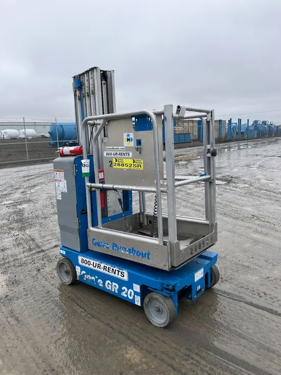 2018 Genie GR-20 Self-Propelled One-Person Lift