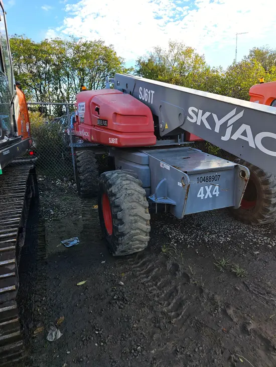 2016 Skyjack SJ61T Boom Lift