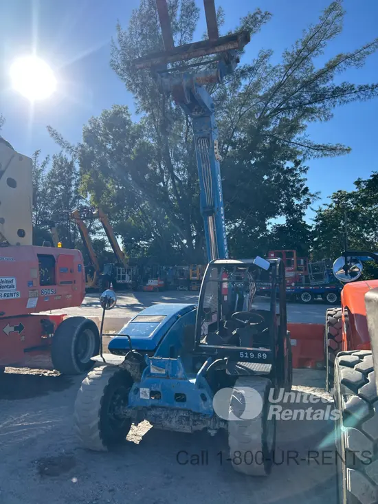 2017 Genie GTH-5519 Forklift