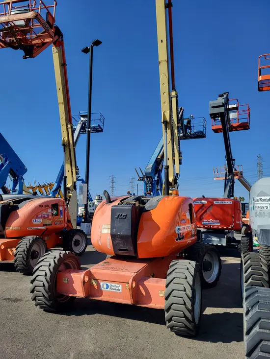 2013 JLG 600AJ Articulating Boom Lift
