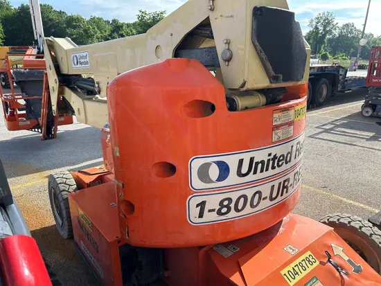 2016 JLG E400AJPN Articulating Boom Lift