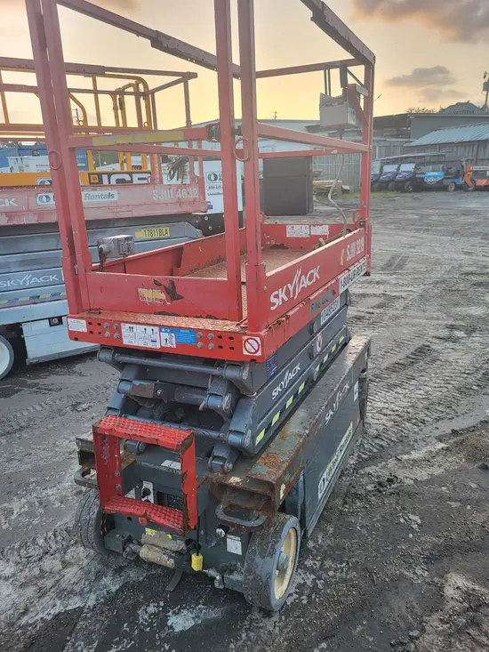 2016 Skyjack SJIII3219 Scissor Lift