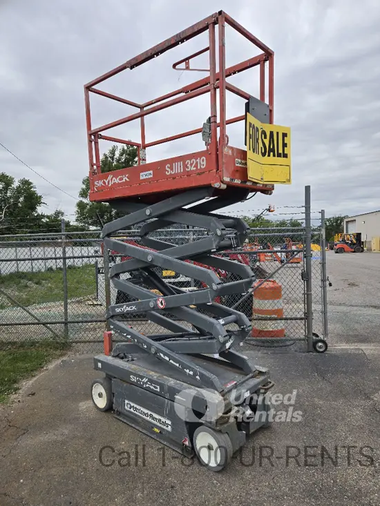 2018 Skyjack SJIII3219 Scissor Lift