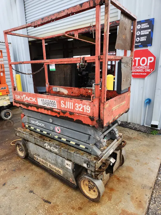 2016 Skyjack SJIII3219 Scissor Lift