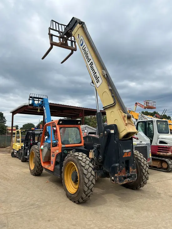 2017 JLG 742 Forklift