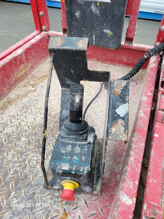2017 MEC 1930SE Scissor Lift