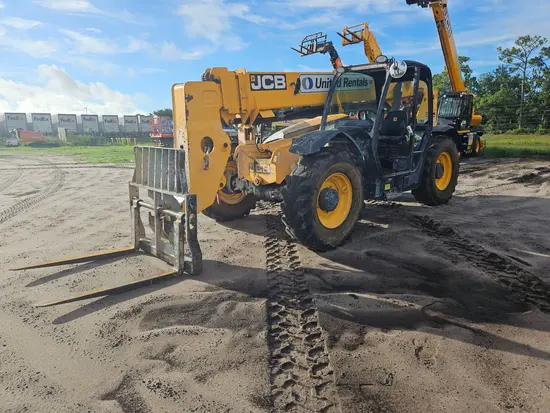 2017 JCB 507-42 Forklift
