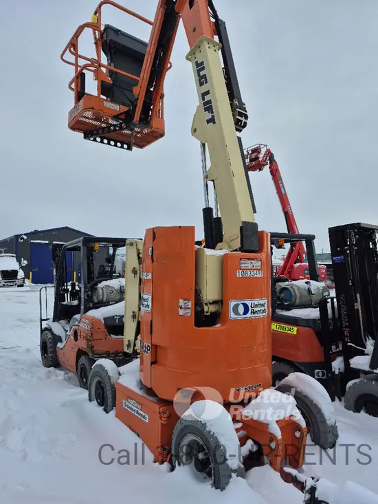 2018 JLG E300AJP Articulating Boom Lift