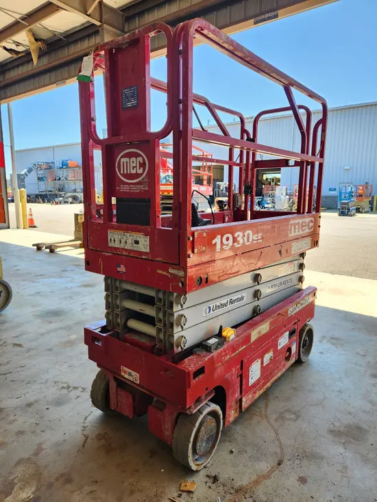 2017 MEC 1930SE Scissor Lift