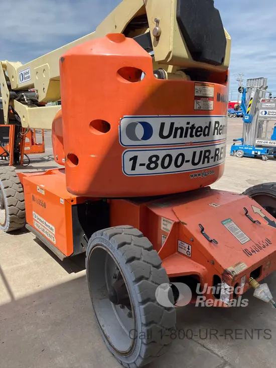 2016 JLG E450AJ Articulating Boom Lift
