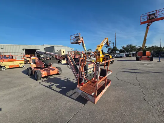 2015 JLG E450AJ Articulating Boom Lift
