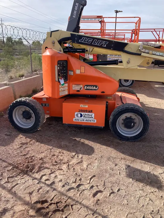 2018 JLG E450AJ Articulating Boom Lift