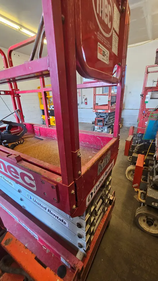 2018 MEC MICRO 19 Scissor Lift