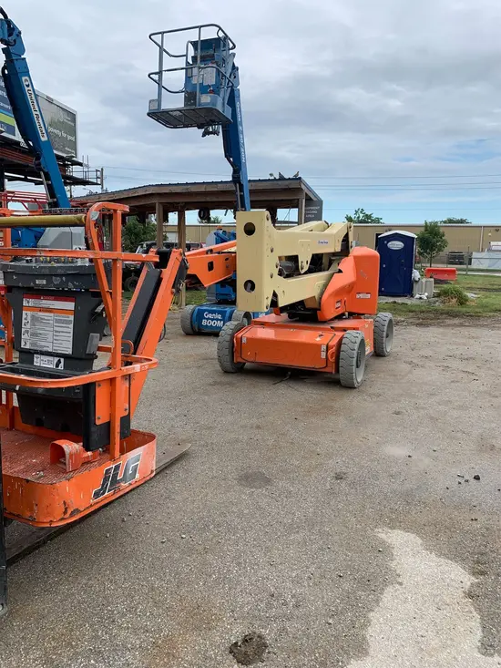 2017 JLG E450AJ Articulating Boom Lift