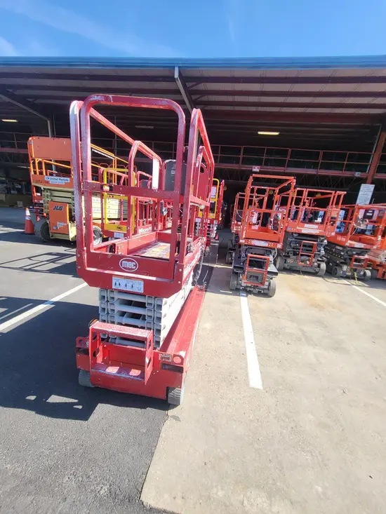 2017 MEC MICRO 19 Scissor Lift