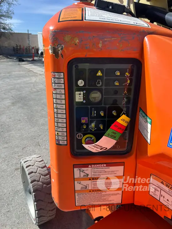 2017 JLG E400AN Articulating Boom Lift